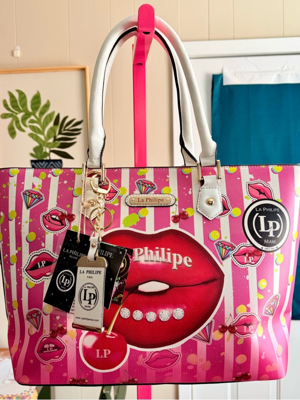 La Philipe Juicy Lips Tote Pink